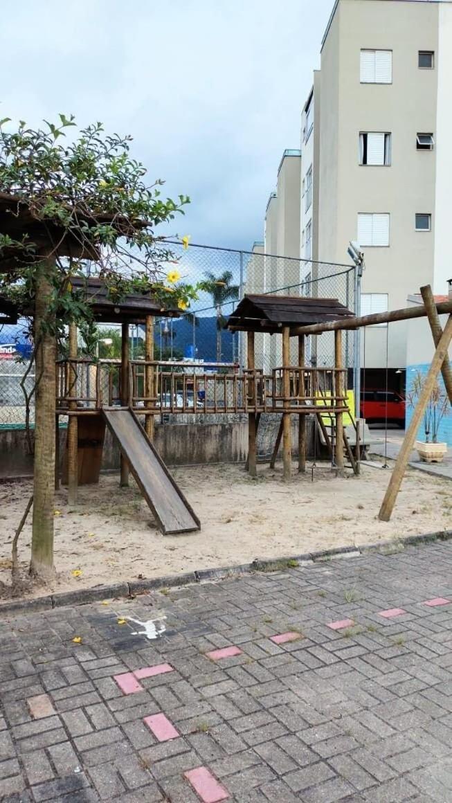 Apartmán Apartamento Com Piscina Churrasqueira Em Ubatuba Exteriér fotografie